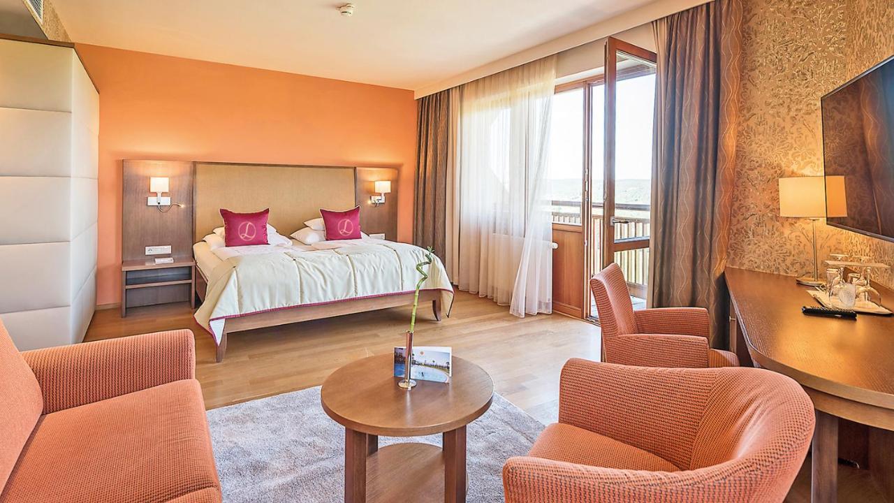 Hotel & Spa Larimar Stegersbach Buitenkant foto