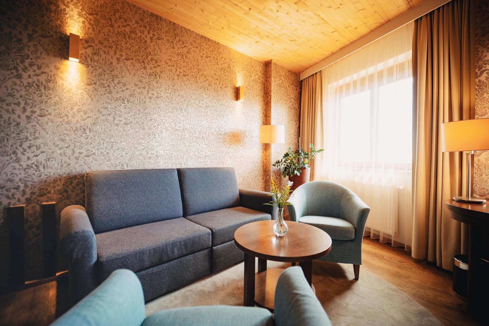 Hotel & Spa Larimar Stegersbach Buitenkant foto